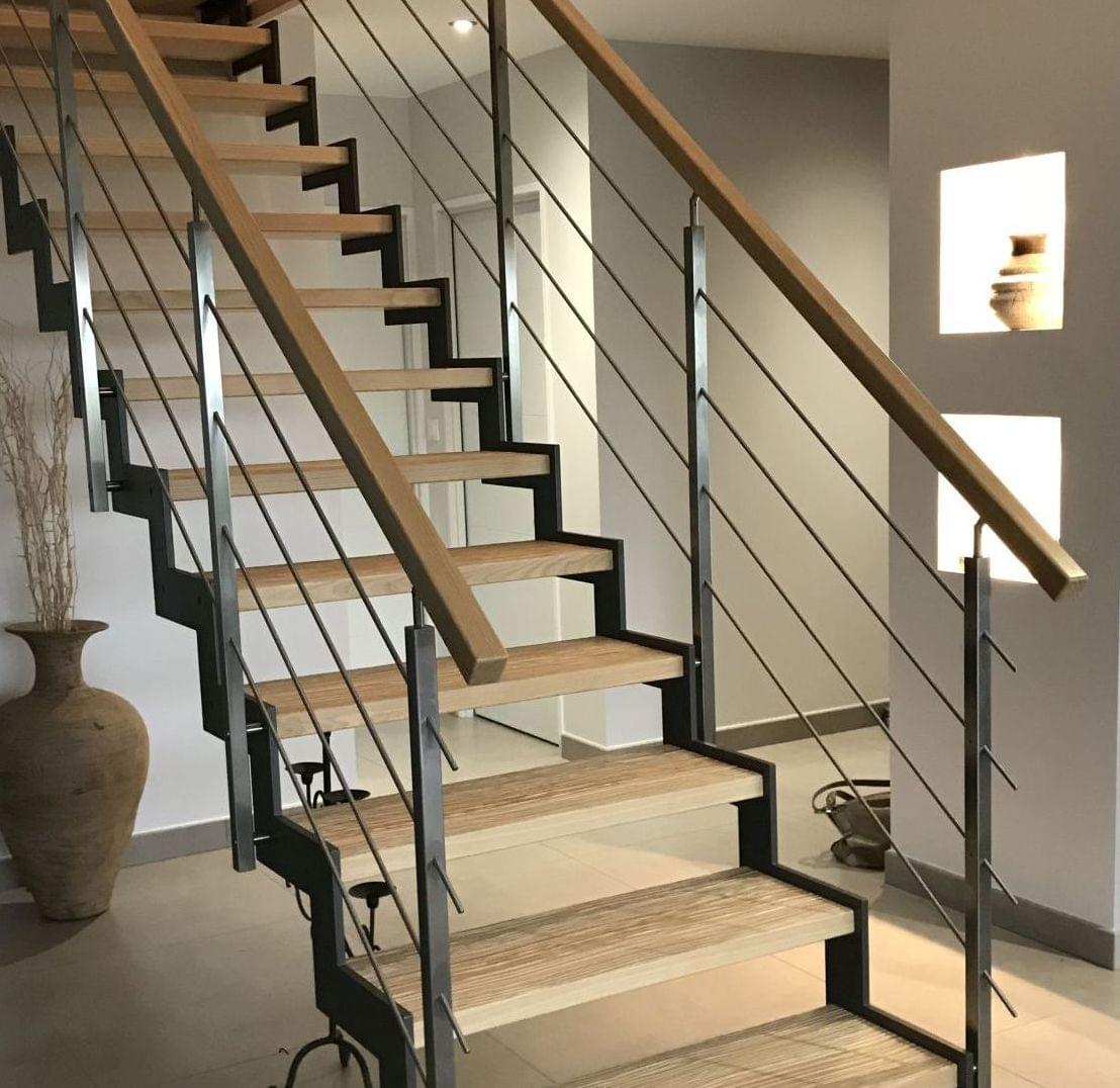 Escalier Senzu droit - Marches antidérapantes - Escalier bois Treppenmeister
