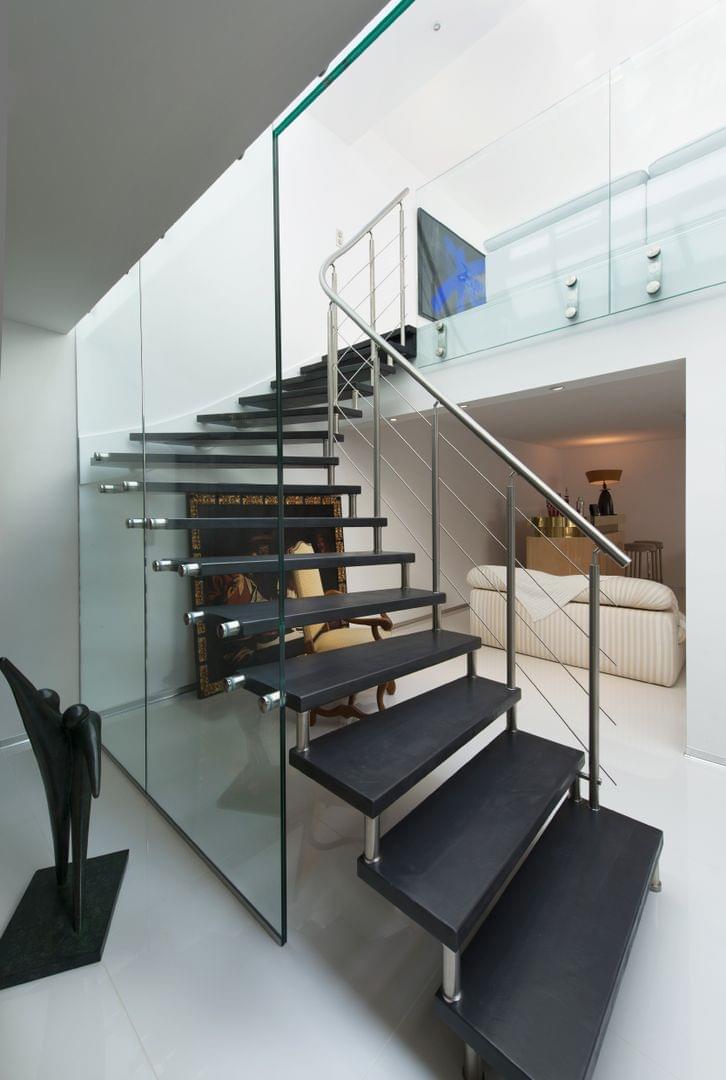 Escalier tournant autoporteur en bois | Treppenmeister